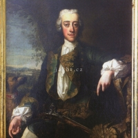 Otec Jan Ferdinand Leopold Kinský (1713 - 1760) byl majitel majorátu Chlumec n/C a rakouského statku Matzen, c.k. komoří, tajný rada, nejvyšší lovčí a hofmistr. Za jeho držení navštívila Karlovu Korunu Marie Terezie (zdroj Dějiny rodu Kinských)