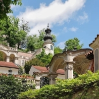 Malá Fürstenberská zahrada pod Pražským hradem vznikla mezi lety 1769 a 1789 nákladem Marie Barbory Černínové, rozené ze Schaffgotsche (1721 - 1789), dcery Jana Arnošta Antonína Schaffgotsche (foto palacove-zahrady.cz)